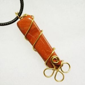 Elegant Long Red Jasper Crystal Pendant Ne…